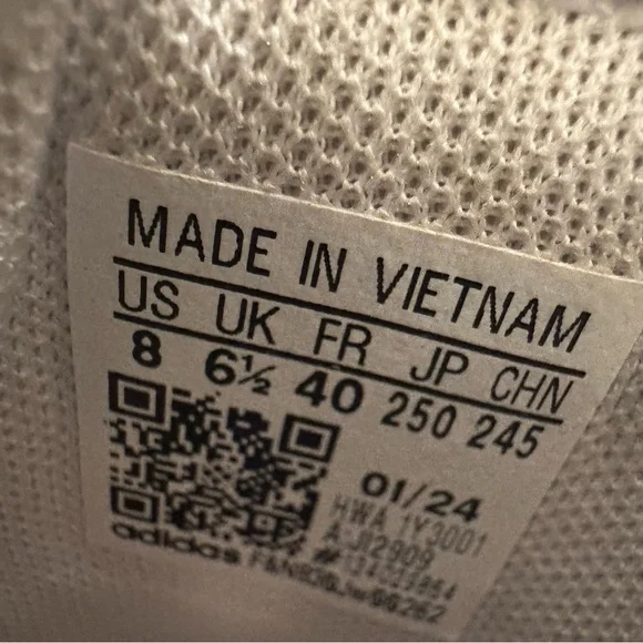 Adidas Women’s White & Pink Sneakers – Size 8 – Gum Sole Casual Trainers - Picture 3 of 3